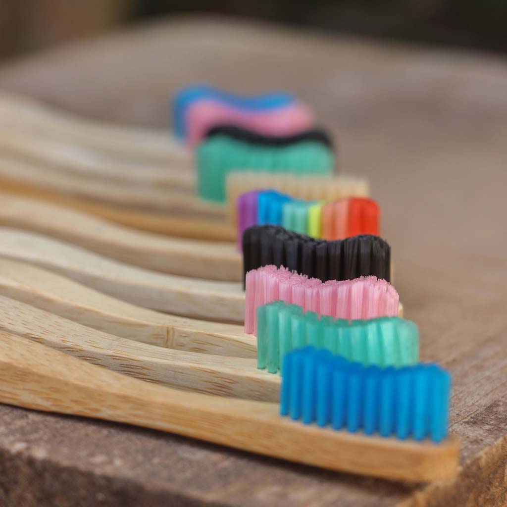 VALUE PACK | Bambú Adulto Toothbrush x10 - Bam&Boo - Cuidado Natural y Belleza Limpia de las Azores