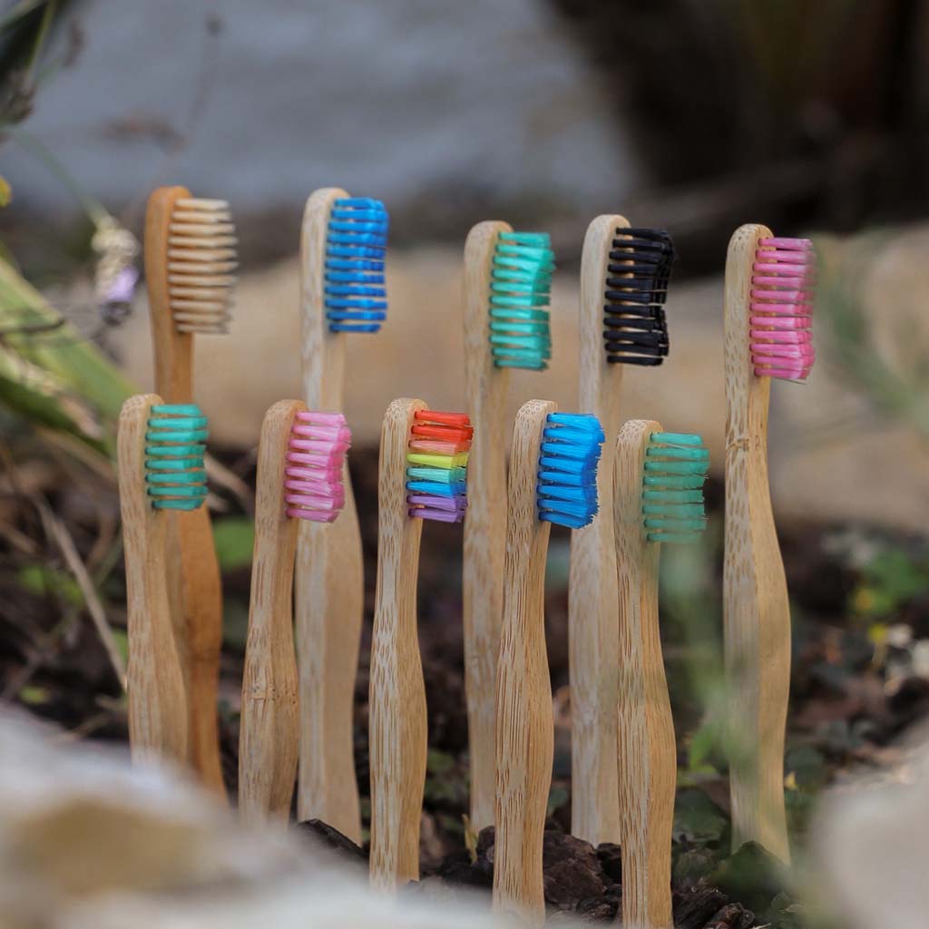 PACOTE DE VALORES | Bambu para adultos e crianças Toothbrush x5 - Bam&Boo - Cuidados naturais e beleza limpa dos Açores